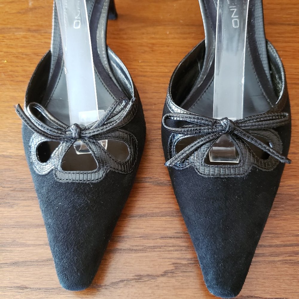 Bandolino Suede and Leather Shoes! - Picture 2 of 9